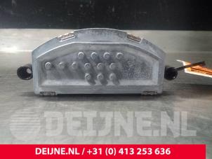 Used Heater resistor Mercedes Vito Tourer (447.7) 2.2 114 CDI 16V Price € 24,20 Inclusive VAT offered by van Deijne Onderdelen Uden B.V.