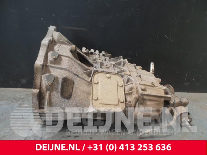 Gebrauchte Getriebe Iveco New Daily Preis € 968,00 Mit Mehrwertsteuer angeboten von van Deijne Onderdelen Uden B.V.