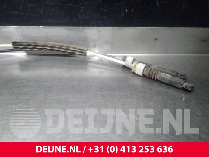 Gearbox shift cable from a Volkswagen Crafter 2009