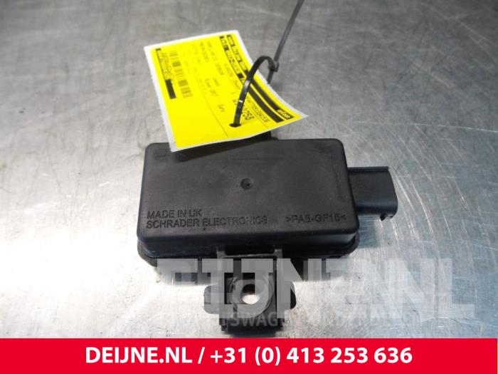 Begagnade Hastighetssensor Mercedes V (447.8) 2.1 250 BlueTEC, 250 d 16V Pris € 24,20 Inklusive moms erbjuds av van Deijne Onderdelen Uden B.V.