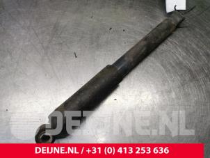 Gebrauchte Stoßdämpfer links hinten Iveco New Daily Preis € 36,30 Mit Mehrwertsteuer angeboten von van Deijne Onderdelen Uden B.V.