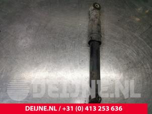 Used Rear shock absorber, right Nissan Primastar 2.0 dCi 120 Price € 24,20 Inclusive VAT offered by van Deijne Onderdelen Uden B.V.