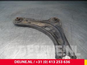 Used Front lower wishbone, right Citroen C2 Price € 35,00 Margin scheme offered by van Deijne Onderdelen Uden B.V.