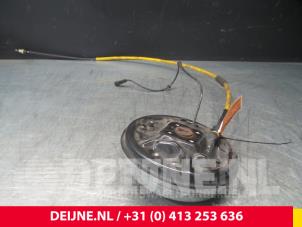 Usagé Roulement de roue arrière Renault Clio IV (5R) 0.9 Energy TCE 90 12V Prix € 39,00 Règlement à la marge proposé par van Deijne Onderdelen Uden B.V.