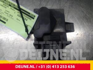 Usagé Ordinateur Adblue Ford Transit Custom Prix € 72,60 Prix TTC proposé par van Deijne Onderdelen Uden B.V.