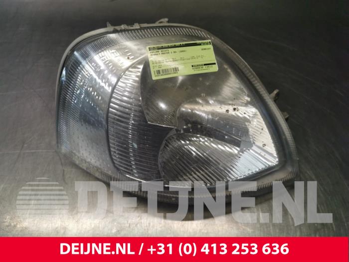 Renault Master Headlights, right stock