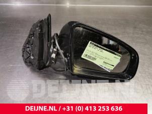 Usagé Rétroviseur droit Audi A4 (B7) 2.7 TDI V6 24V Prix € 50,00 Règlement à la marge proposé par van Deijne Onderdelen Uden B.V.
