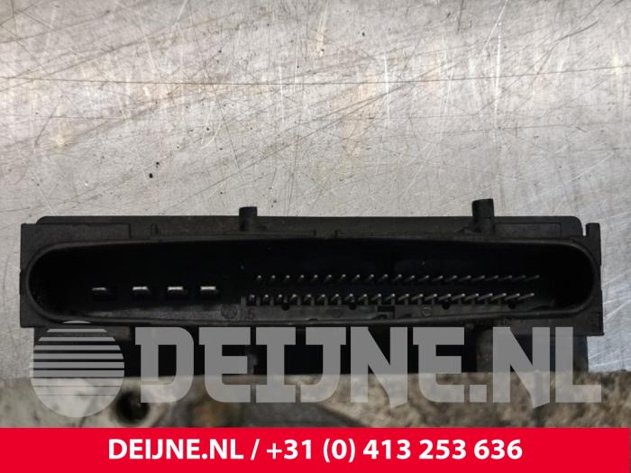 Begagnade ABS-pump Ford Transit Pris € 48,40 Inklusive moms erbjuds av van Deijne Onderdelen Uden B.V.