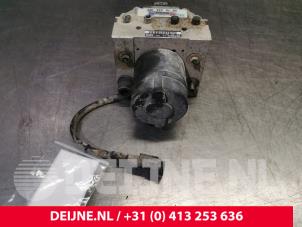 Used ABS pump Renault Mascott Price € 242,00 Inclusive VAT offered by van Deijne Onderdelen Uden B.V.