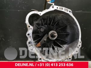 Używane Skrzynia biegów Nissan Atleon Cena € 1.815,00 Z VAT oferowane przez van Deijne Onderdelen Uden B.V.