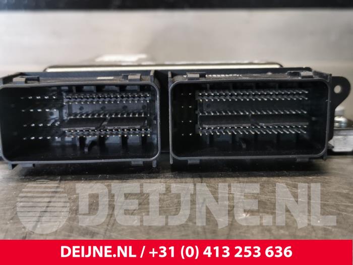 Used Engine management computer Volvo XC60 II (UZ) 2.0 T5 16V AWD Price € 250,00 Margin scheme offered by van Deijne Onderdelen Uden B.V.