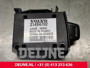 Gebrauchte SIM-Kartenhalter Volvo XC60 II (UZ) 2.0 T5 16V AWD Preis € 25,00 Margenregelung angeboten von van Deijne Onderdelen Uden B.V.