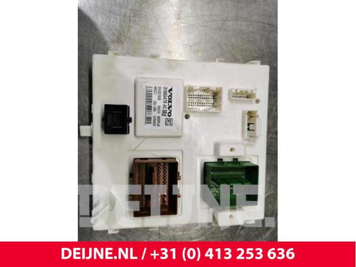 Usados Módulo electrónico central Volvo XC60 II (UZ) 2.0 T5 16V AWD Precio € 250,00 Norma de margen ofrecido por van Deijne Onderdelen Uden B.V.