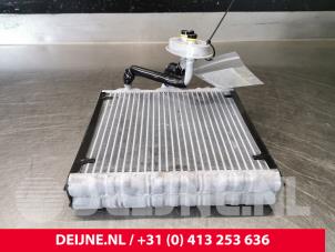 Używane Parownik klimatyzacji Volvo XC60 II (UZ) 2.0 T5 16V AWD Cena € 150,00 Procedura marży oferowane przez van Deijne Onderdelen Uden B.V.