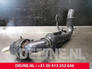 Used Air intake hose Volvo XC60 II (UZ) 2.0 T5 16V AWD Price € 65,00 Margin scheme offered by van Deijne Onderdelen Uden B.V.