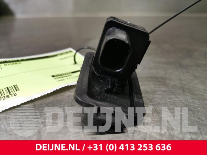 Begagnade Innetemperatursensor Volvo XC90 II 2.0 D5 16V AWD Pris € 40,00 Marginaltabell erbjuds av van Deijne Onderdelen Uden B.V.