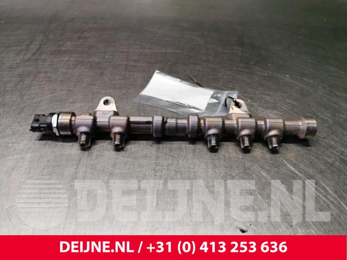 Usagé Système d'injection Opel Corsa D 1.3 CDTi 16V ecoFLEX Prix € 23,00 Règlement à la marge proposé par van Deijne Onderdelen Uden B.V.