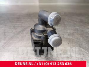 Used Additional water pump Volvo XC90 II 2.0 D5 16V AWD Price on request offered by van Deijne Onderdelen Uden B.V.