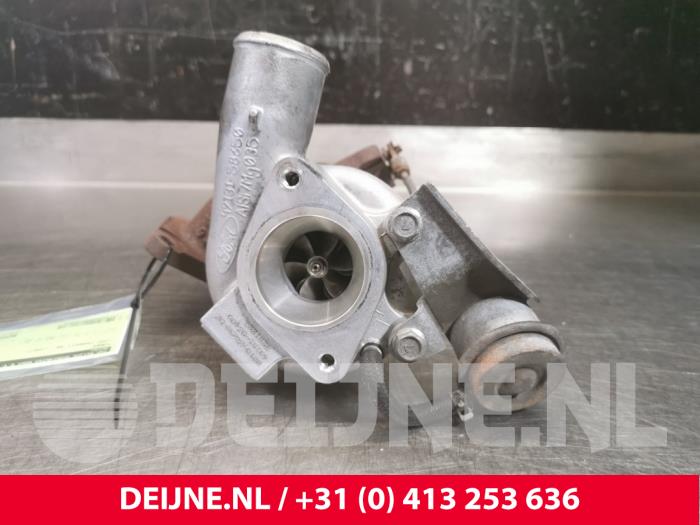 Używane Turbo Ford Transit Cena € 272,25 Z VAT oferowane przez van Deijne Onderdelen Uden B.V.