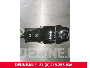 Używane Przelacznik Start/Stop Volvo XC90 II 2.0 D5 16V AWD Cena € 50,00 Procedura marży oferowane przez van Deijne Onderdelen Uden B.V.