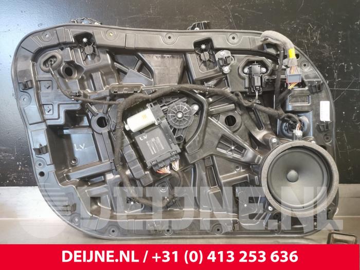 Window mechanism 4-door, front left Volvo XC90 II 2.0 D5 16V AWD ...