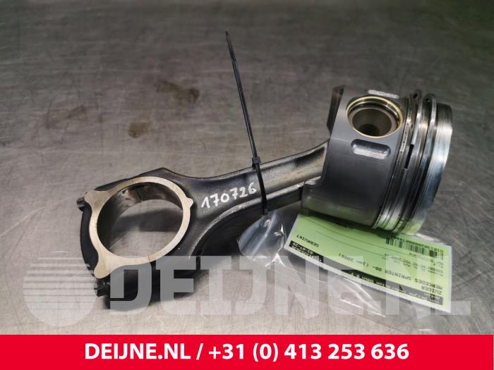 Used Piston Mercedes Sprinter Price € 121,00 Inclusive VAT offered by van Deijne Onderdelen Uden B.V.