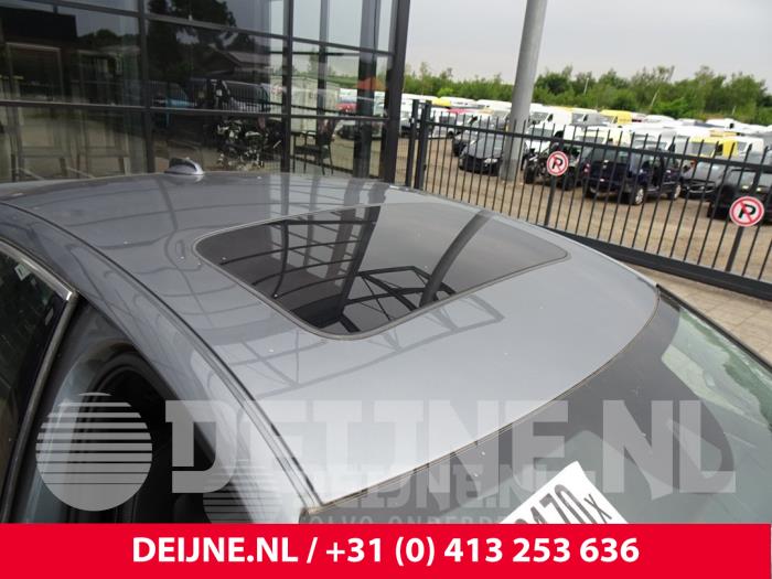 Używane Szyberdach Volvo S90 II 2.0 D5 16V AWD Cena € 450,00 Procedura marży oferowane przez van Deijne Onderdelen Uden B.V.