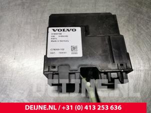 Usagé Module valve moteur Volvo S90 II 2.0 D5 16V AWD Prix € 230,00 Règlement à la marge proposé par van Deijne Onderdelen Uden B.V.