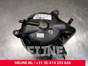 Usados Motor de ventilador de calefactor Citroen Berlingo Precio € 48,40 IVA incluido ofrecido por van Deijne Onderdelen Uden B.V.