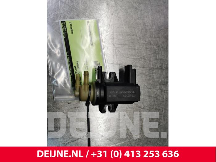 Usagé Régulateur pression turbo Volvo S60 Prix € 20,00 Règlement à la marge proposé par van Deijne Onderdelen Uden B.V.