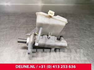 Usagé Cylindre de frein principal Volvo S80 (TR/TS) 2.5 D Prix sur demande proposé par van Deijne Onderdelen Uden B.V.