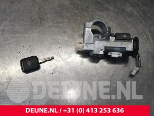 Used Ignition lock + key Nissan NV 200 (M20M) 1.5 dCi 86 Price € 90,75 Inclusive VAT offered by van Deijne Onderdelen Uden B.V.