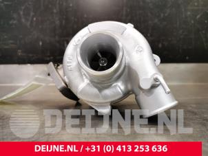 Overhauled Turbo Hyundai H200 Price € 356,95 Inclusive VAT offered by van Deijne Onderdelen Uden B.V.