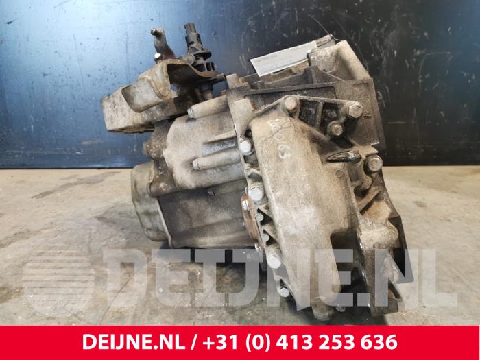 Gearbox from a Peugeot Boxer (U9) 2.2 HDi 100 Euro 4 2010