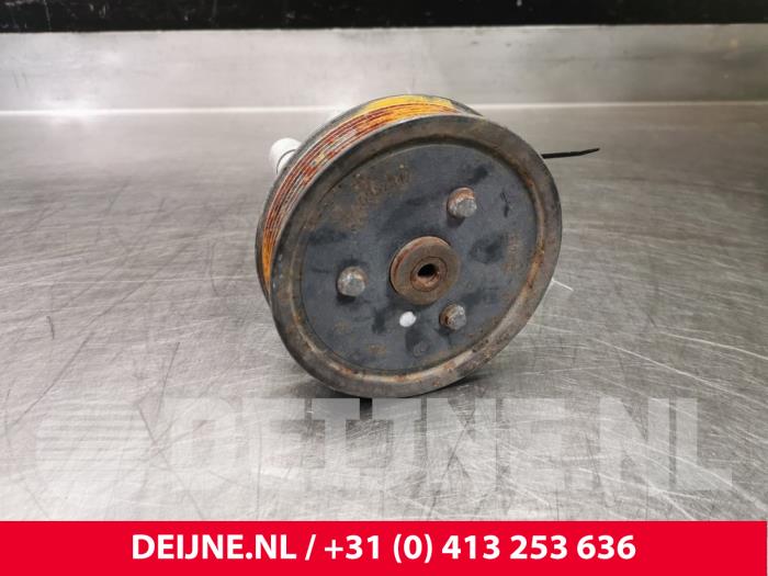 Used Power steering pump Renault Master III (MA/MB/MC/MD/MH/MF/MG/MH) 2.3 dCi 16V Price € 121,00 Inclusive VAT offered by van Deijne Onderdelen Uden B.V.