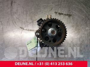 Used Mechanical fuel pump Fiat Doblo Cargo (263) 1.6 D Multijet Price on request offered by van Deijne Onderdelen Uden B.V.