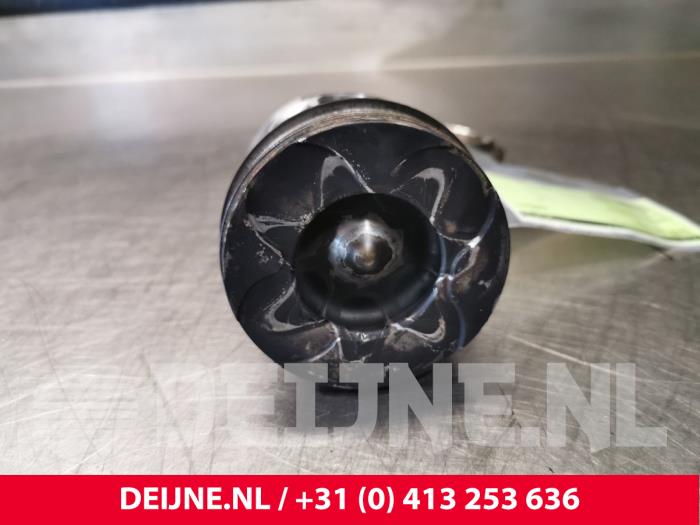Gebrauchte Kolben Volvo V70 (BW) 2.0 D3 20V Preis € 90,00 Margenregelung angeboten von van Deijne Onderdelen Uden B.V.