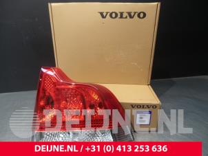 Neuf Feu arrière droit Volvo S60 Prix € 139,14 Prix TTC proposé par van Deijne Onderdelen Uden B.V.