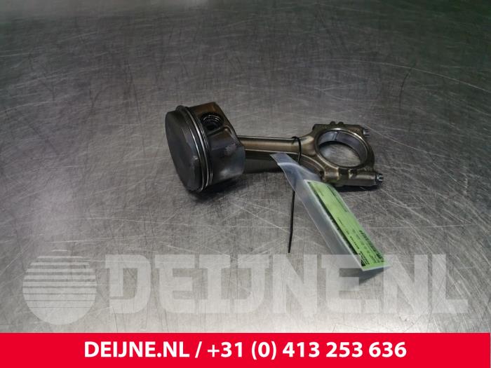 Used Piston Porsche Boxster (986) 3.2 S 24V Price € 181,50 Inclusive VAT offered by van Deijne Onderdelen Uden B.V.