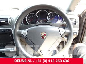 Używane Kierownica Porsche Cayenne (9PA) 4.5 S V8 32V Cena € 100,00 Procedura marży oferowane przez van Deijne Onderdelen Uden B.V.