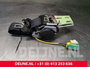 Gebrauchte Sicherheitsgurt links hinten Porsche Cayenne (9PA) 4.5 S V8 32V Preis auf Anfrage angeboten von van Deijne Onderdelen Uden B.V.