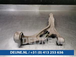 Usagé Bras de suspension bas avant gauche Porsche Cayenne II (92A) 3.0 D V6 24V Prix € 100,00 Règlement à la marge proposé par van Deijne Onderdelen Uden B.V.
