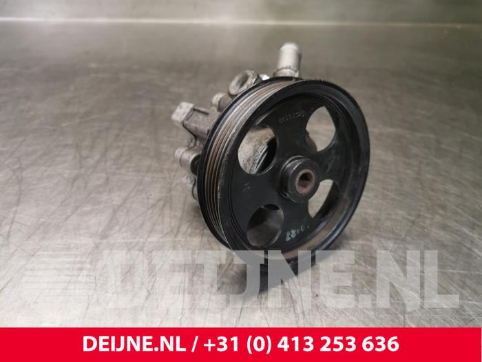 Begagnade Servostyrningspump Opel Insignia 2.0 CDTI 16V 160 Ecotec Pris € 50,00 Marginaltabell erbjuds av van Deijne Onderdelen Uden B.V.