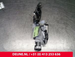 Usagé Mécanique de verrouillage portière arrière camionnette Citroen Berlingo 1.6 Hdi 75 Prix sur demande proposé par van Deijne Onderdelen Uden B.V.