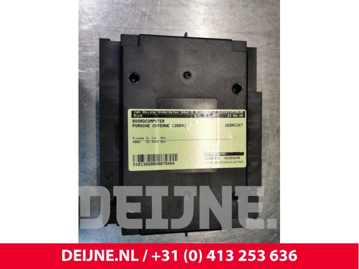 Używane Komputer pokladowy Porsche Cayenne (9PA) 4.5 S V8 32V Cena € 90,00 Procedura marży oferowane przez van Deijne Onderdelen Uden B.V.