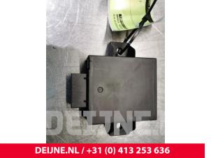Used Alarm module Porsche Cayenne (9PA) 4.5 S V8 32V Price € 18,00 Margin scheme offered by van Deijne Onderdelen Uden B.V.