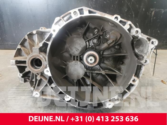 Gebrauchte Getriebe Volvo S80 (AR/AS) 2.0 D 16V Preis € 250,00 Margenregelung angeboten von van Deijne Onderdelen Uden B.V.