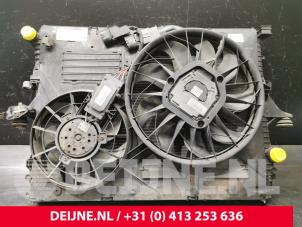 Używane Zestaw chlodnicy Porsche Cayenne (9PA) 4.5 S V8 32V Cena € 300,00 Procedura marży oferowane przez van Deijne Onderdelen Uden B.V.