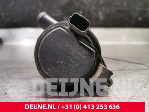 Used Additional water pump Opel Movano 2.3 CDTi Biturbo 16V FWD Price € 24,20 Inclusive VAT offered by van Deijne Onderdelen Uden B.V.
