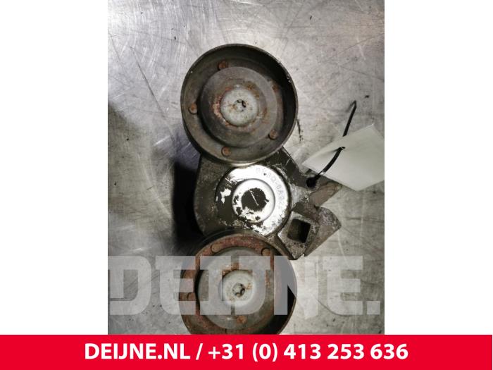Usados Rodillo tensor correa múltiple Ford Transit Precio € 48,40 IVA incluido ofrecido por van Deijne Onderdelen Uden B.V.